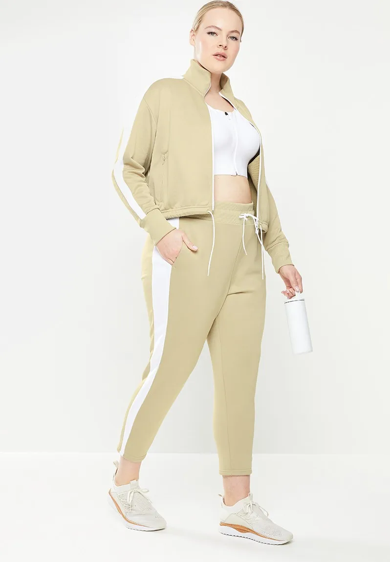 Wholesale Rates Bulk Quantity High Quality Women Plain Blank Plus Iconic Beige Crop Tracksuit With Custom OEM Logo Design Option