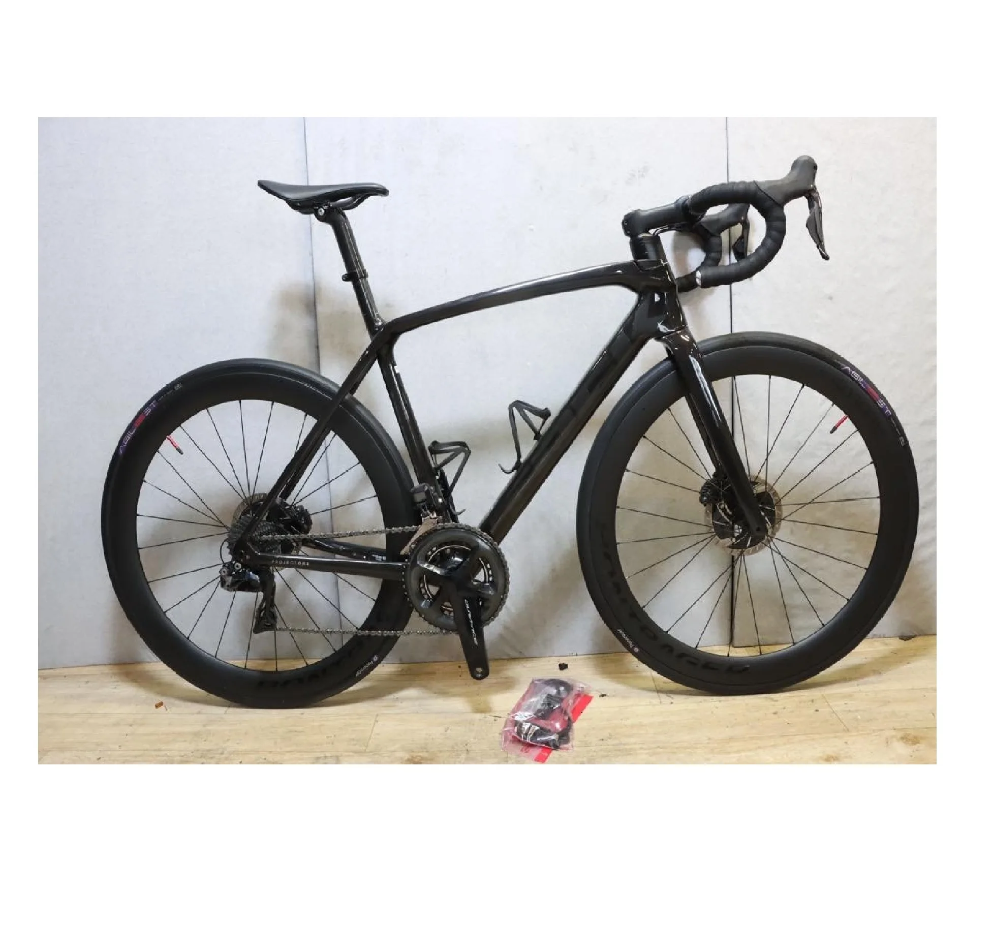 Sports Hot Selling Japanese Second Hand Full Frame Racing Road Bike Bicycle Carbon