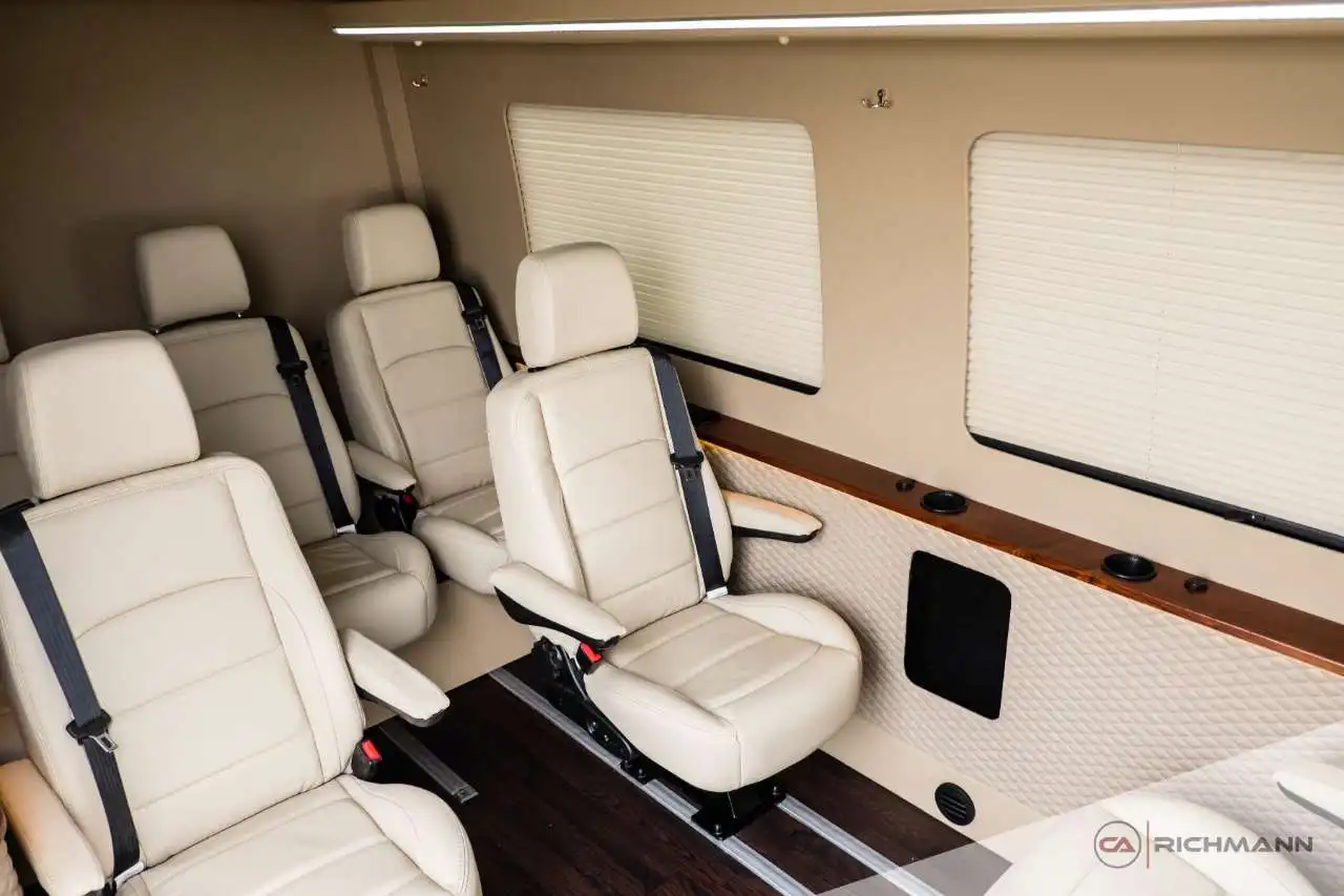 2019 Sprinter bus VIP