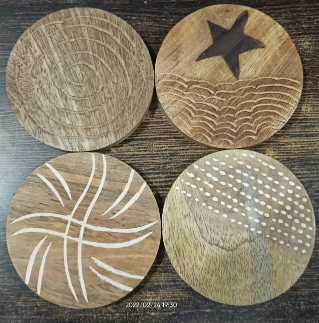 Premium Standard Quality Admirable Design Resin Coaster Customized Size And Shape  For Hotel And Restaurant Usage