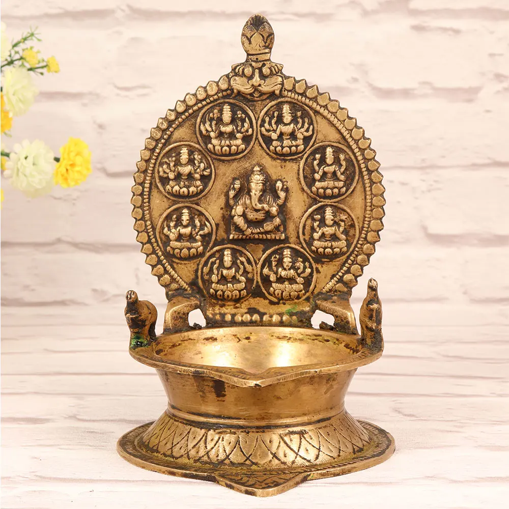 High Quality Traditional Golden Brass Oil Lamp Lakshmi Ganesha Gajalakshmi Vilakku Oil Lamp For Temple Home Decoration SNH-93