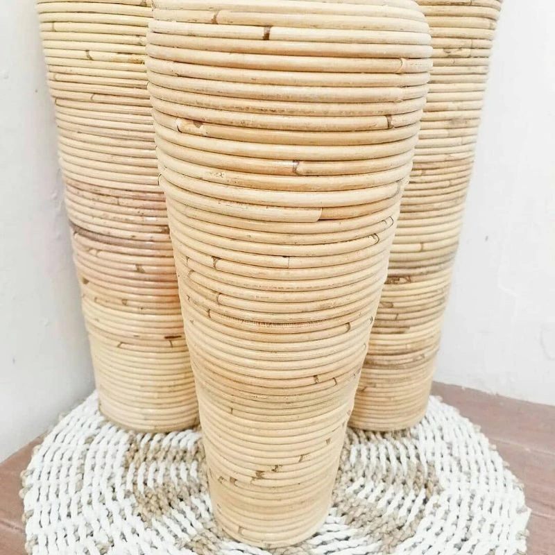 Special designs beautiful vases wicker rattan craft home furnishings for living room decoration