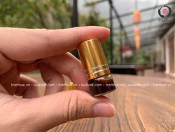 Vietnam Agarwood Oud Essential Oil low price high quality extracted from organic Oudh raw material