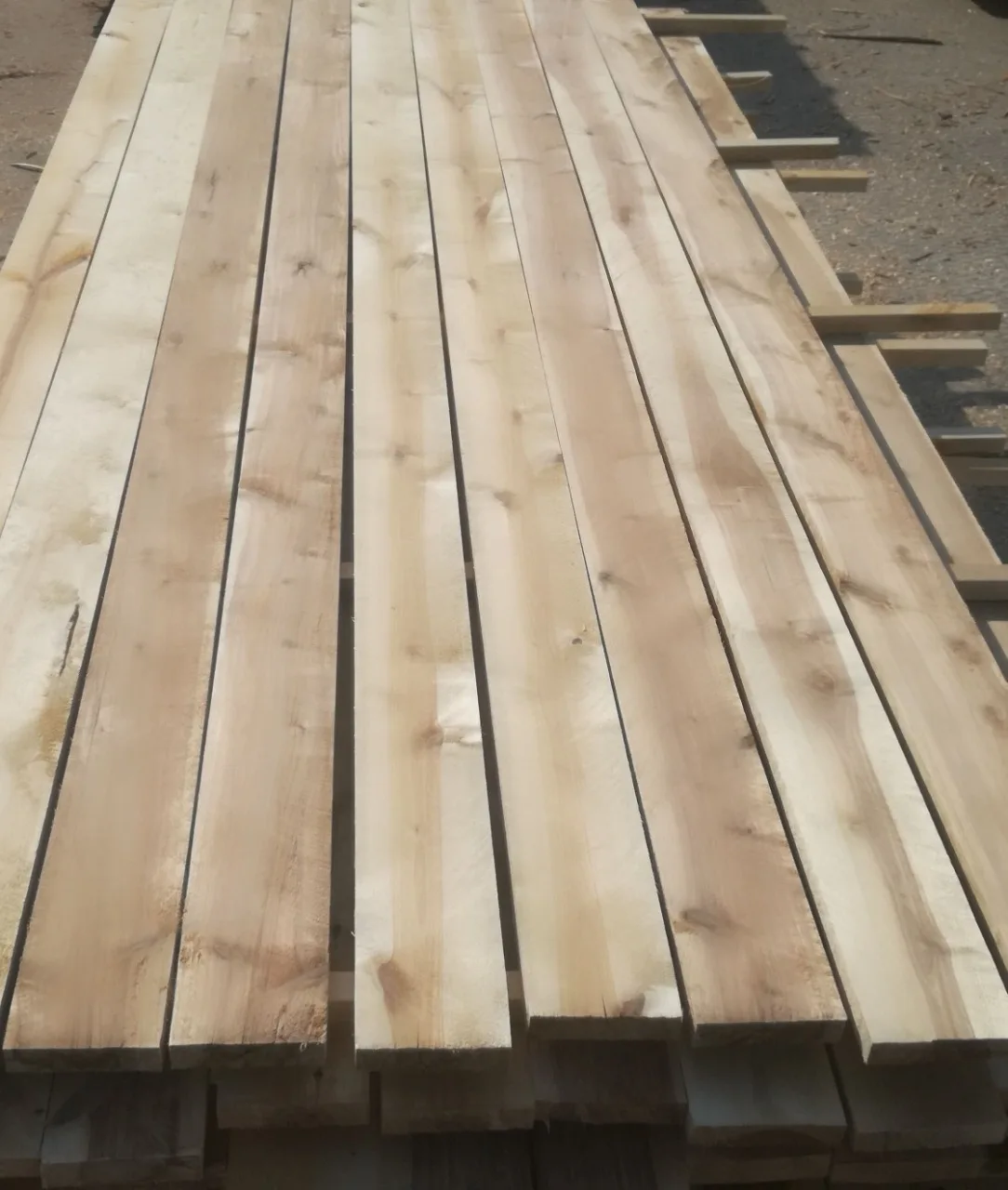 Wholesale Birch Edged Wooden Board Timber Lumber Solid Board Industrial Wood For Construction Wooden Planks