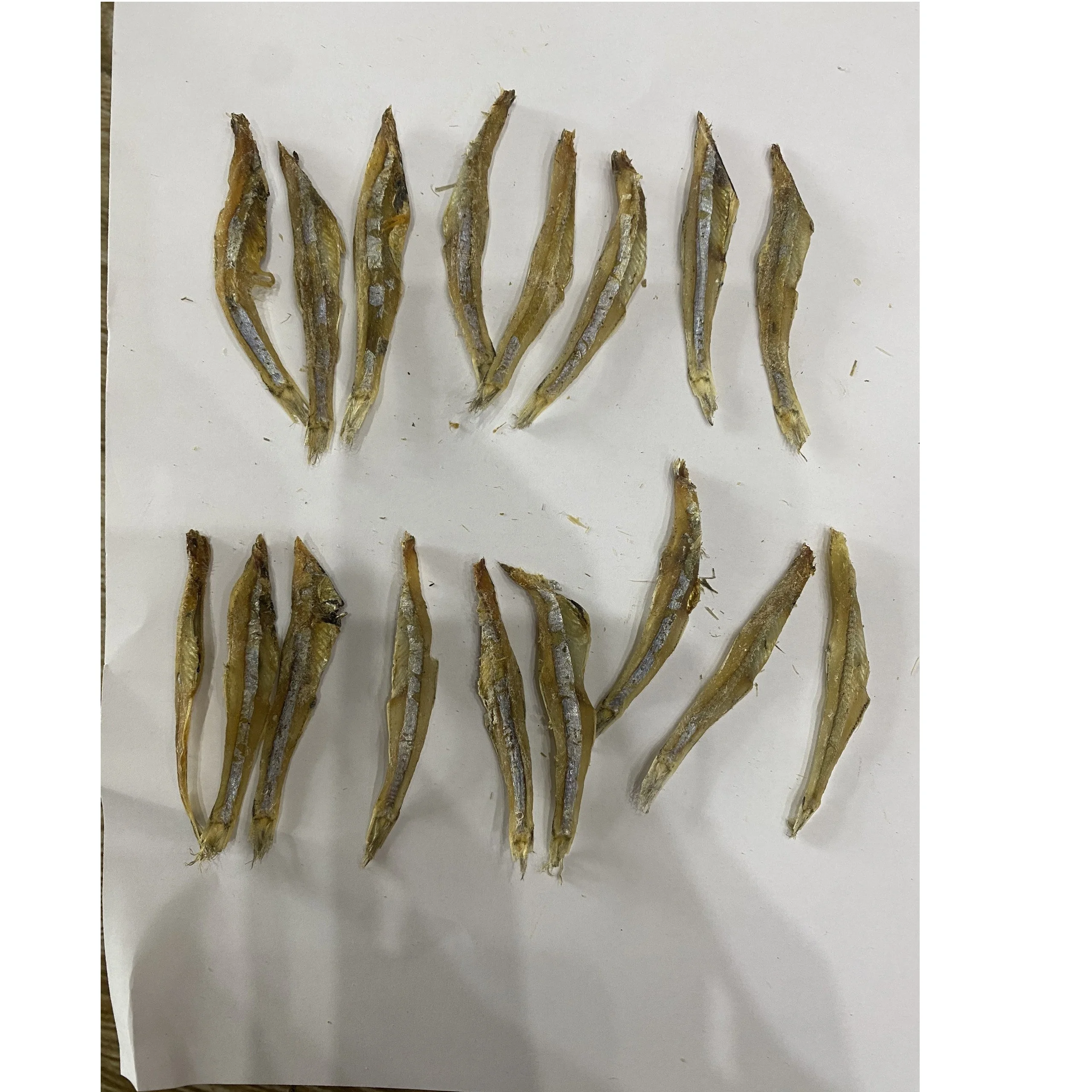 Best Price Super Delicious 24-Month Shelf Life Raw Dried Anchovy Seafood Snacks Headless Fried Fish Crispy Texture Packaged Bulk