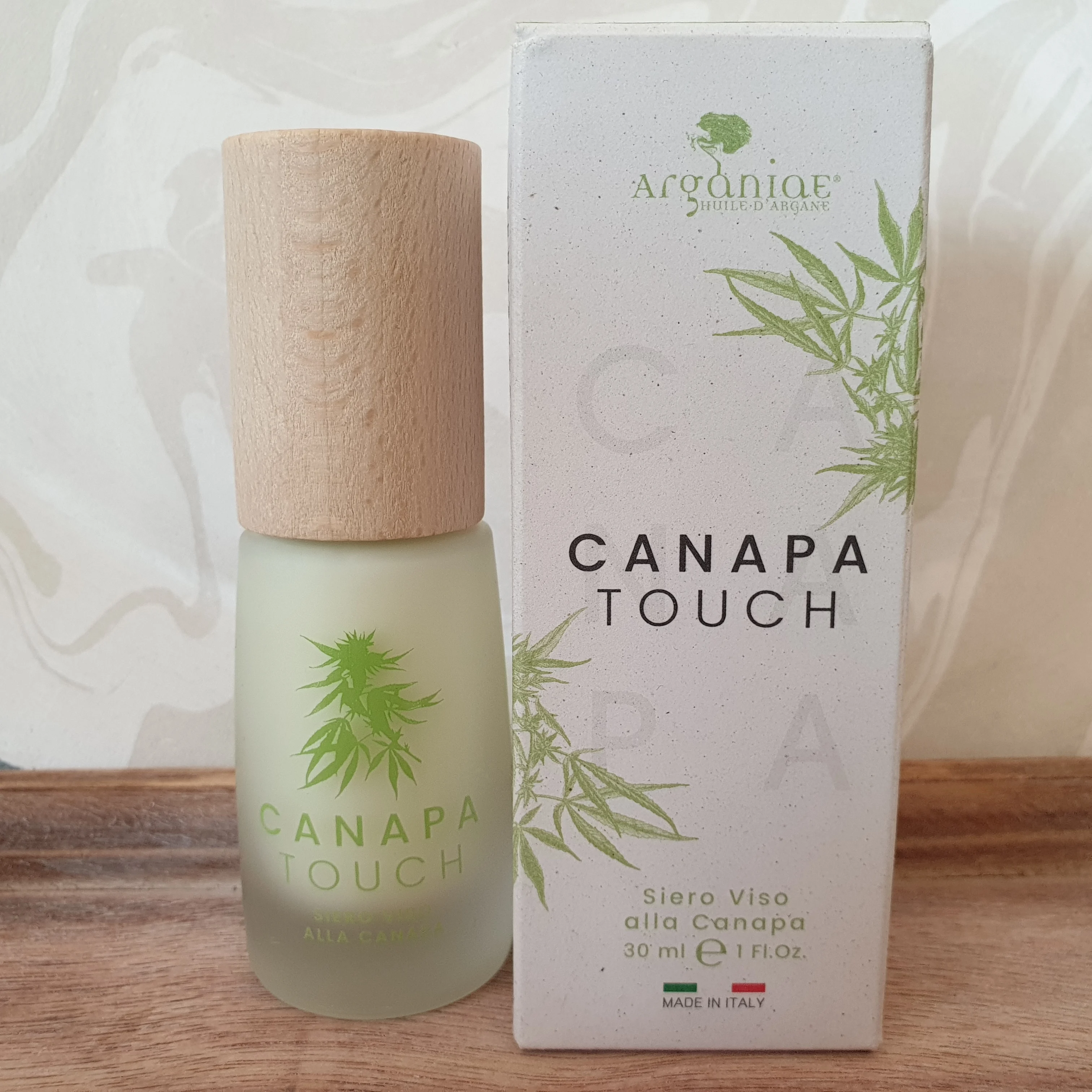 Top Sale Repair Organic Facial Serum Made in Italy Hemp Seed Oil Antiaging Face Care Serum 30ml