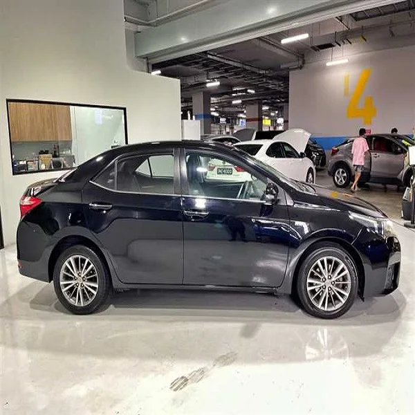2014 Toyota Corolla Altis Подержанный электромобиль с кожаными сиденьями задняя камера левое Рулевое управление