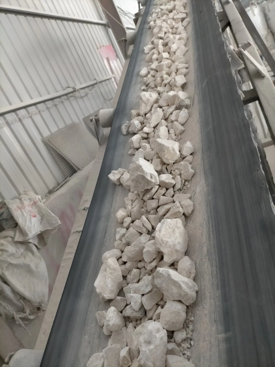 Best Price Quick Lime // Calcium Oxide CaO 90% Min // Viet Nam Supplier