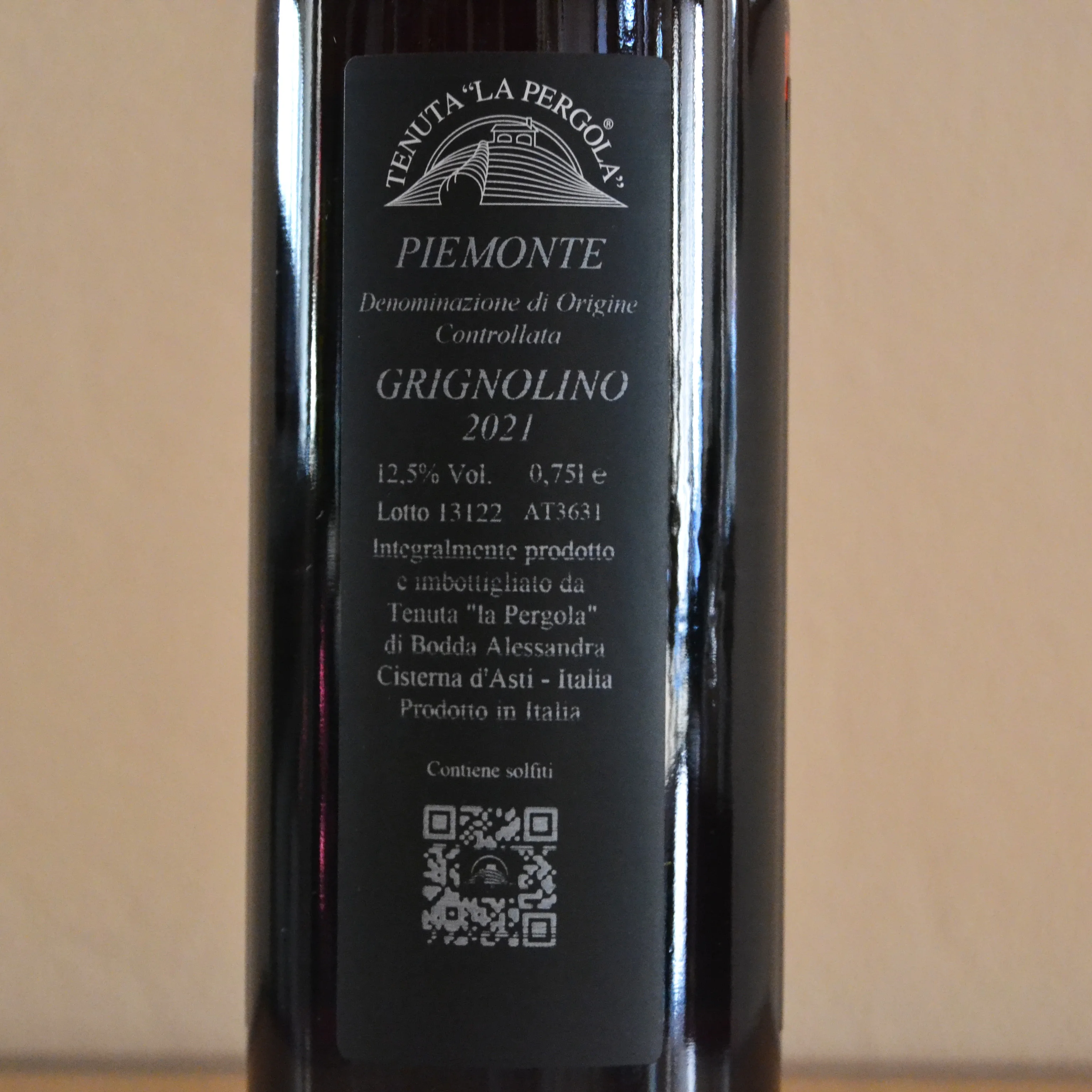 Качественное итальянское красное вино Piedmont Piemonte DOC Grignolino 75 cl glass для продажи