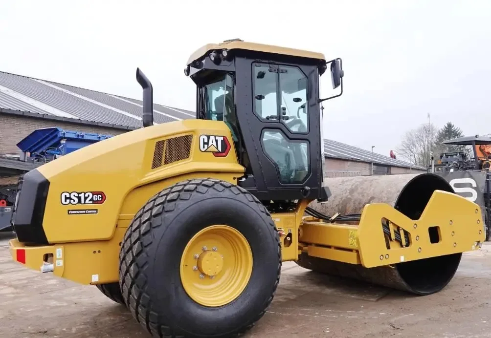 Caterpillar CS12 GC одинарные барабанные ролики 2021 по доступной цене