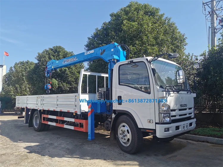 ISUZU 4*2 crane Truck  With 5 ton Knuckle Boom Cranes For Sale