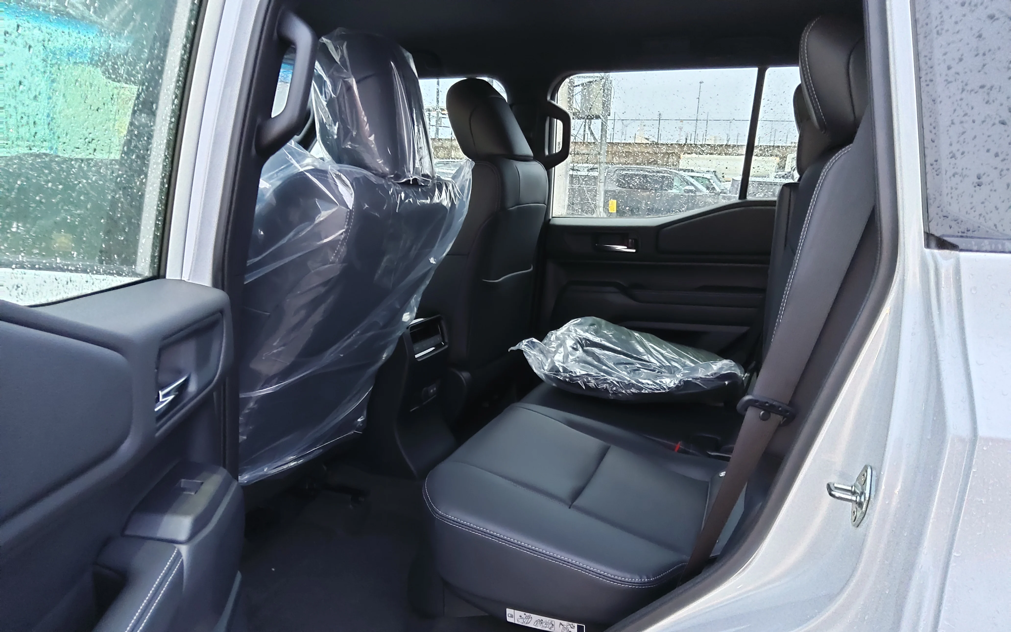 4x4 Toyota Land Cruiser P 250 TX Абсолютно Новый 2 7 л бензиновый автоматический 7-местный привод AWD Задняя Кожа никогда не регистрировалась 3260