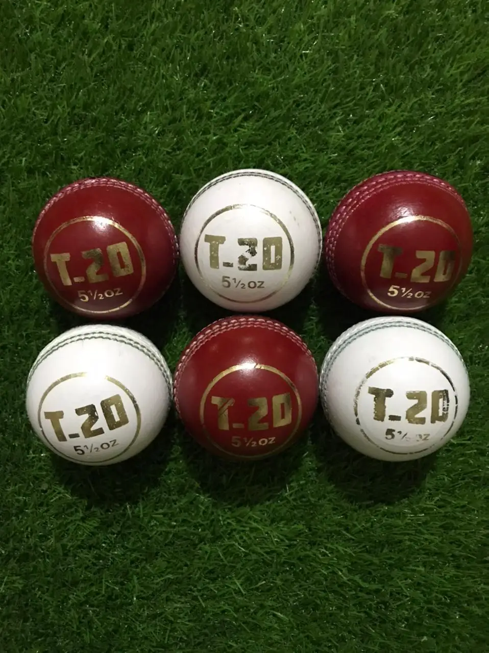 T-20 Cricket Match Ball Genuine Leather 4pc Cricket Hard Ball Cork Inner Full Grain Cow Hide Real Leather Cricket Ball t-twenty