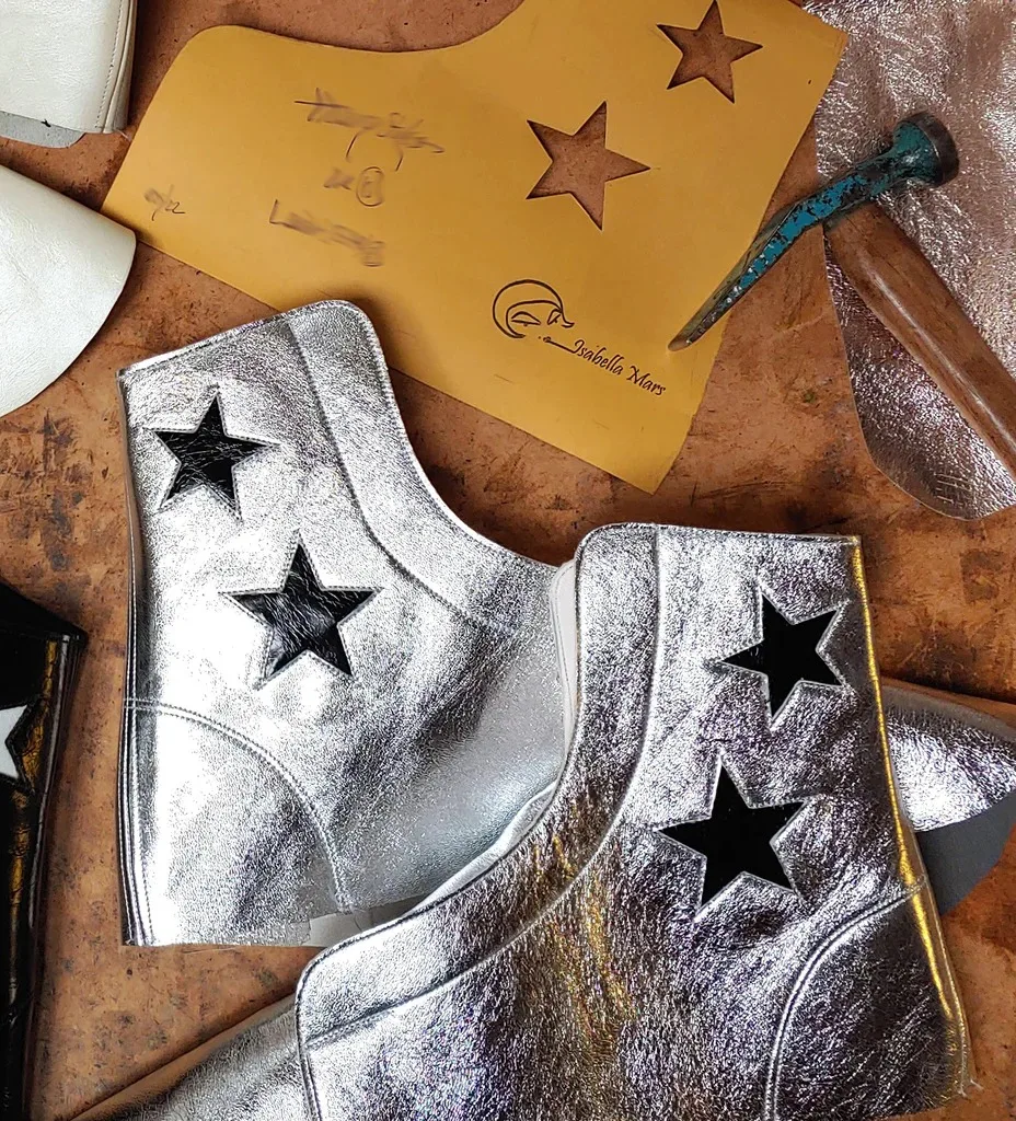 Custom Made Silver Tightrope Boots Bodybuilding Wrestling Gym Professional Kick Boxing Shoes For Men Wholesale Factory Suppliers