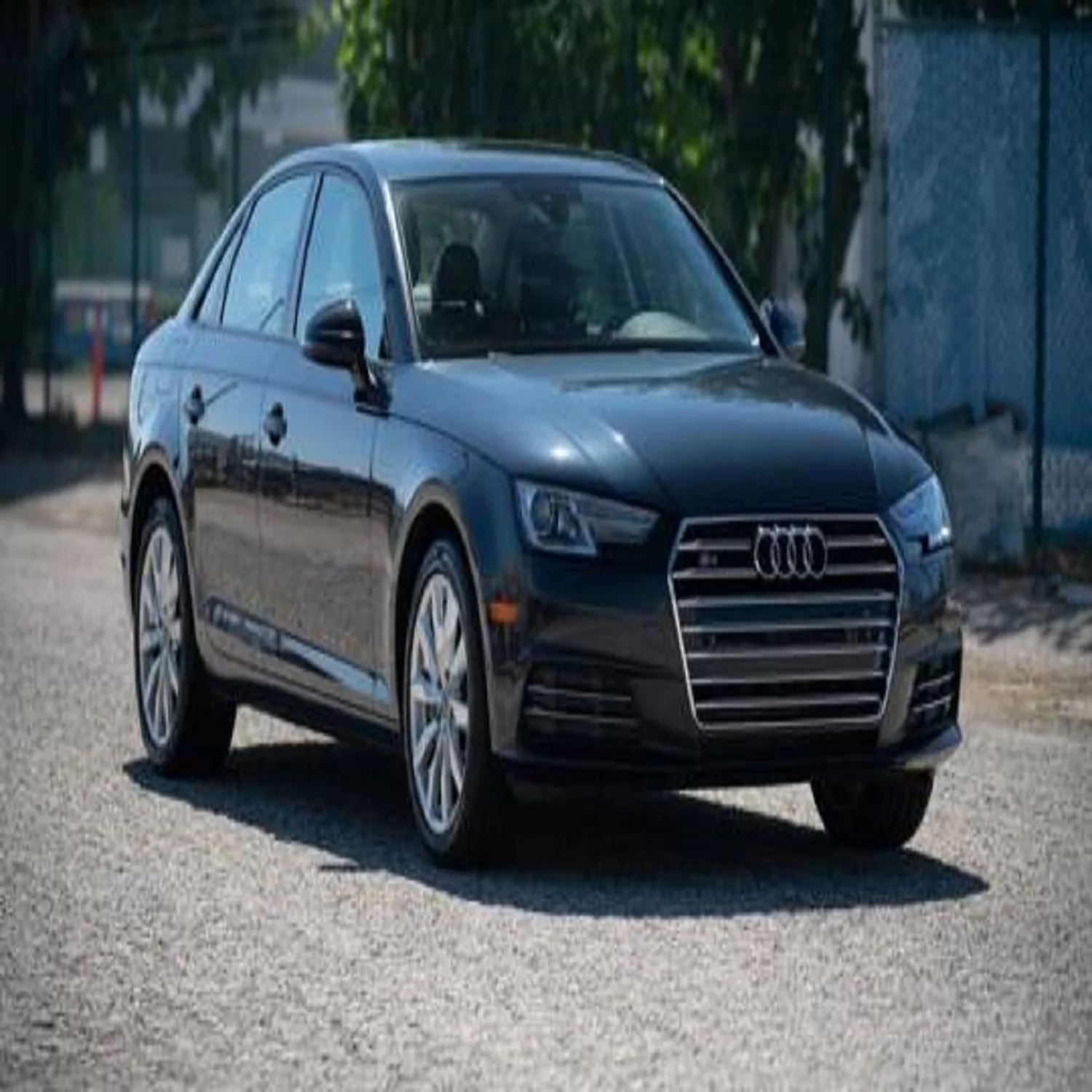 Используется 2017 Audi A4 Premium FWD