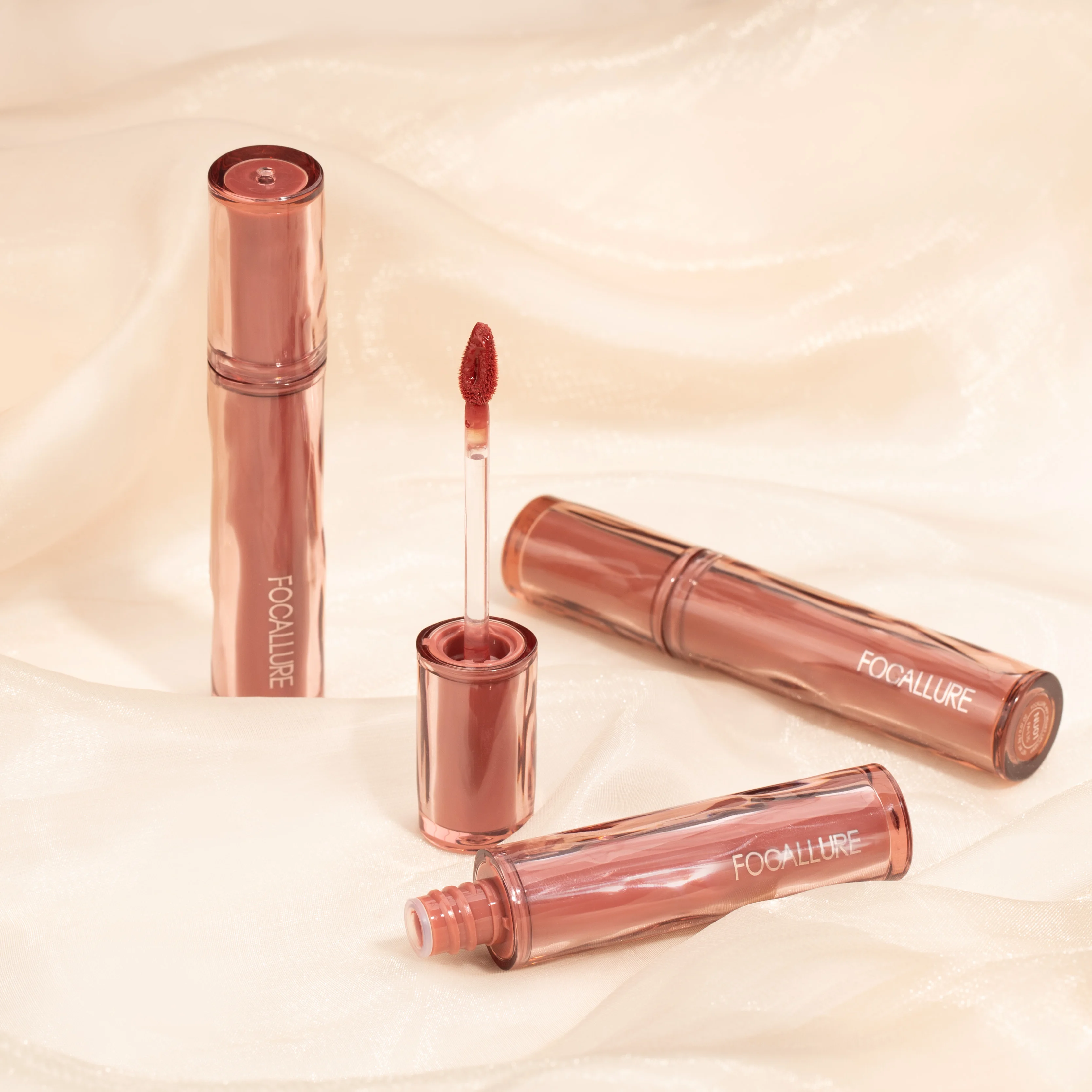 FOCALLURE FA-L15 wholesale lipgloss shop lip tint long lasting transfer proof milk tea lip gloss