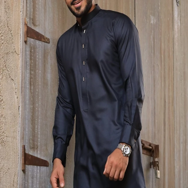 2024 NEW DESIGN EMBROIDERY THOBE MEN MUSLIM CUSTOM HIGH QUALITY MEN THOBES ISLAMIC CLOTHING