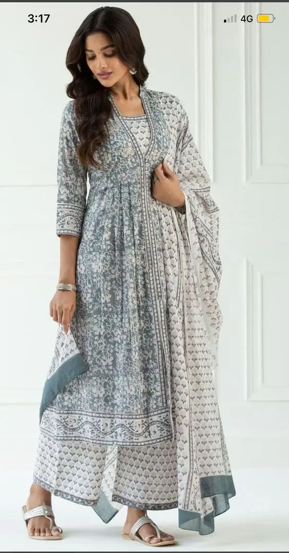 Kurtis Body Fit Indian Manufacturer in India for Women Indian Clothes Printed Crepe India Pakistan Evergreen Kurta / Kurti