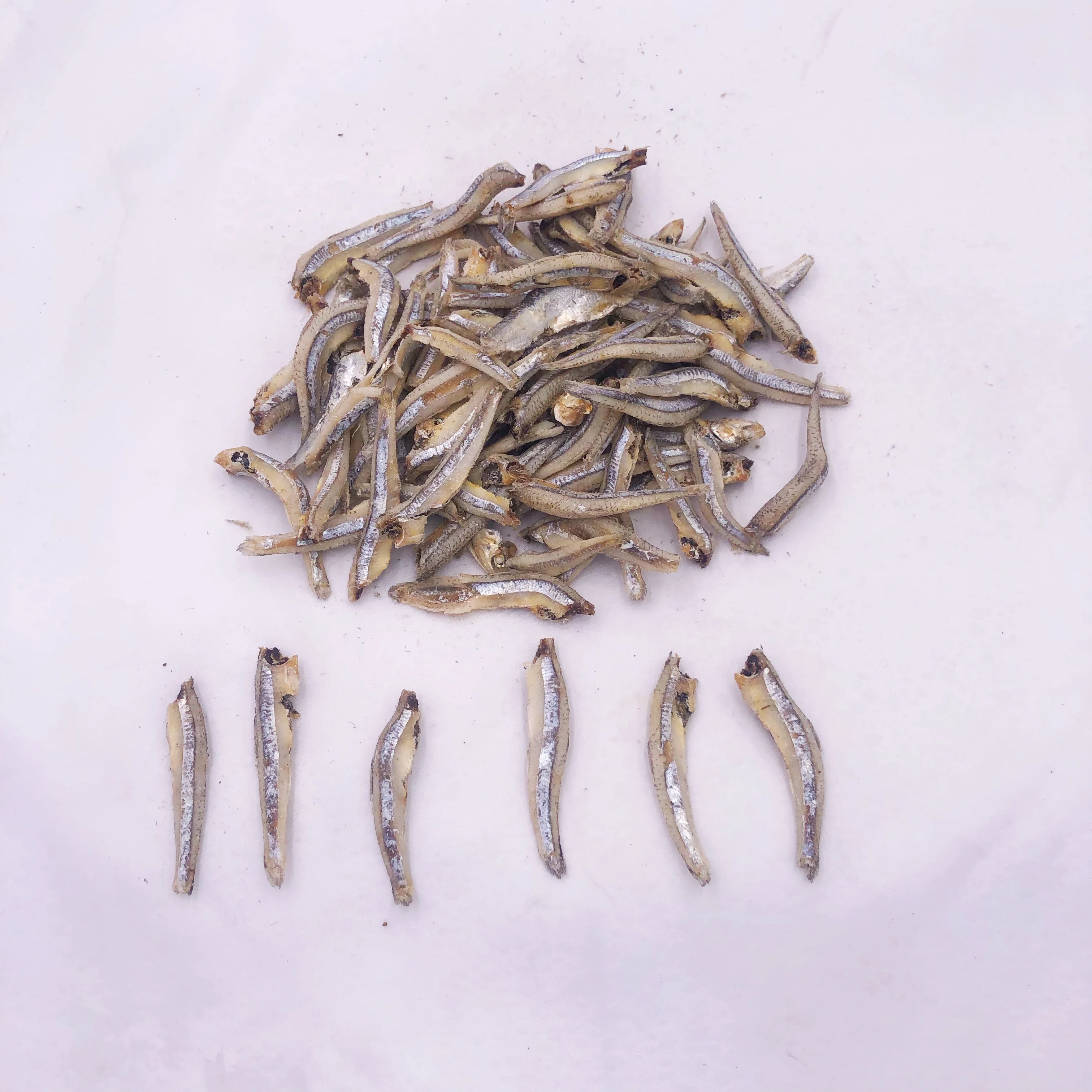 Low OMQ Bulk / Box Packaging Low-Fat Ho Nam  L0 (3-5cm) Dried Anchovies With HACCP and Food Safety Certificates