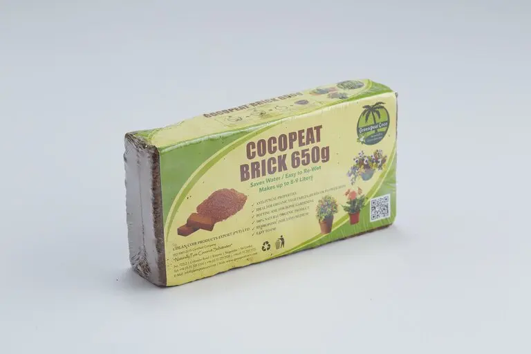 650g cocopeat briquettes exceptional and high quality farming products eco-friendly and bio-degradable worldwide best exporter