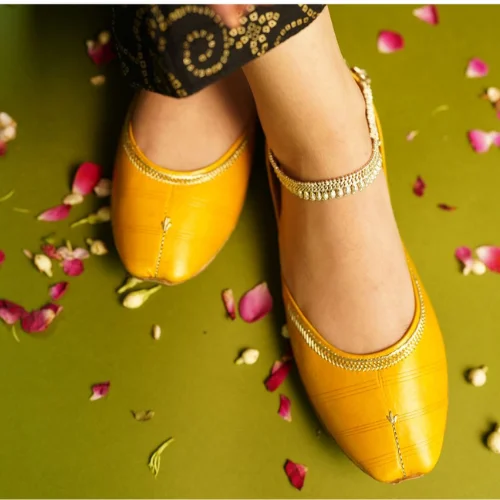 WOMEN STUNNING DESIGNER KHUSSA SHOES NON SLIPPERY COMFORTABLE THREAD WORK HAND CRAFTED KHUSSA SHOES PARTY WEAR WEDDING WEAR