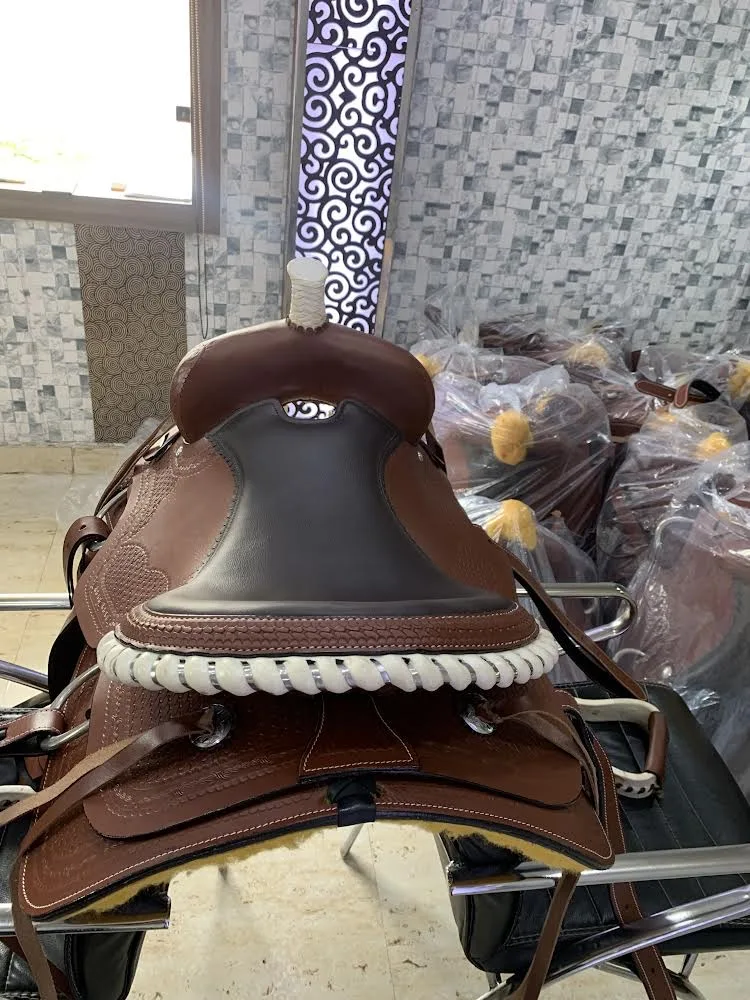 Comfortable English Horse Saddle  Best Selling American Leather Saddle Western English Horse Saddle Real Leather Horse Riding Pr
