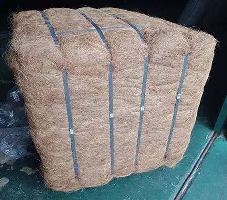 Husk fiber Extracted from The Outer Husk of Coconut Used in Many Products and Many Applications