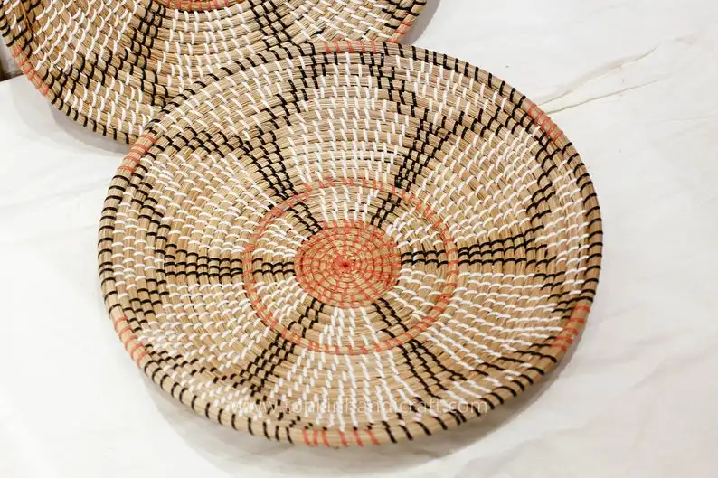 Decorative Plates Vintage Style Seagrass Handmade Hanging Wall Decor for Home Vietnamese