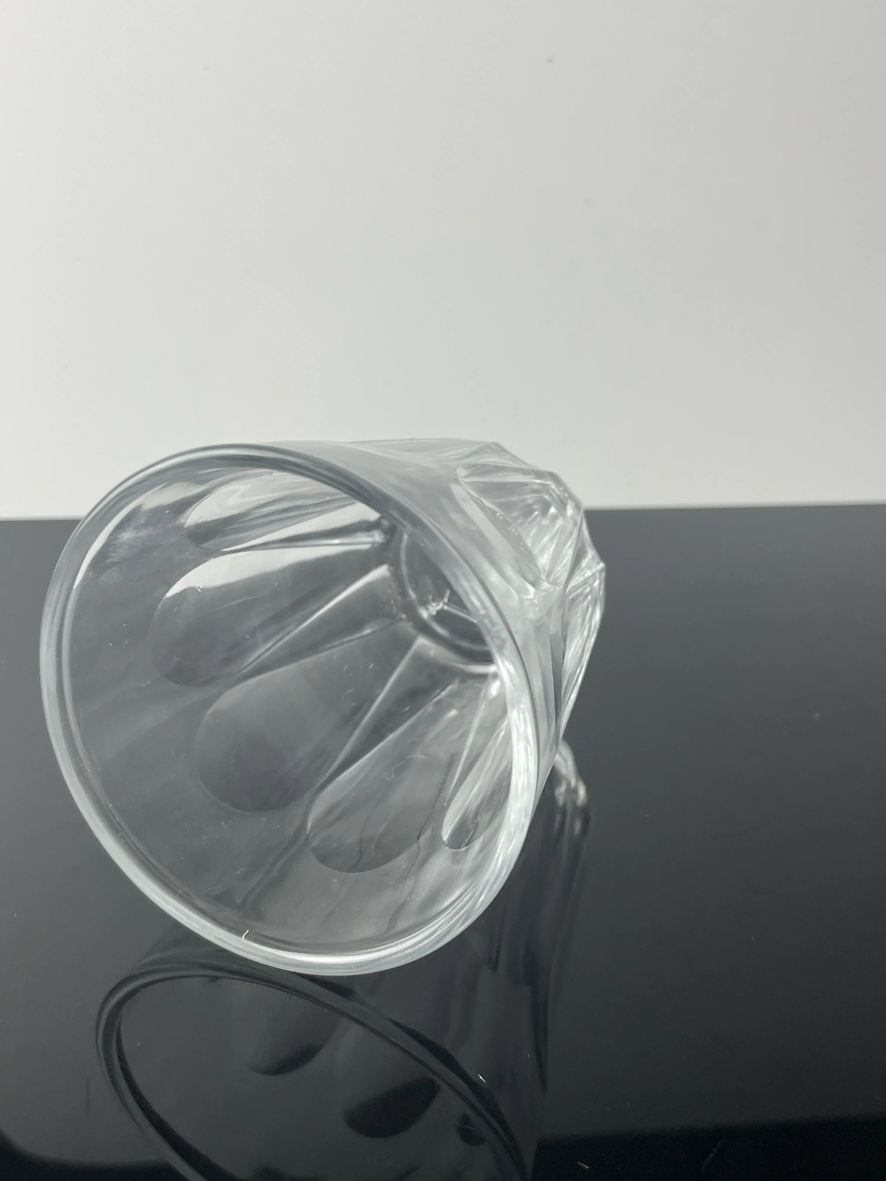 Tempered Glass Yemen popular tea  Cups Promotional supermarket sell  Drinking Soju /akvavit Cup Magic Tumbler