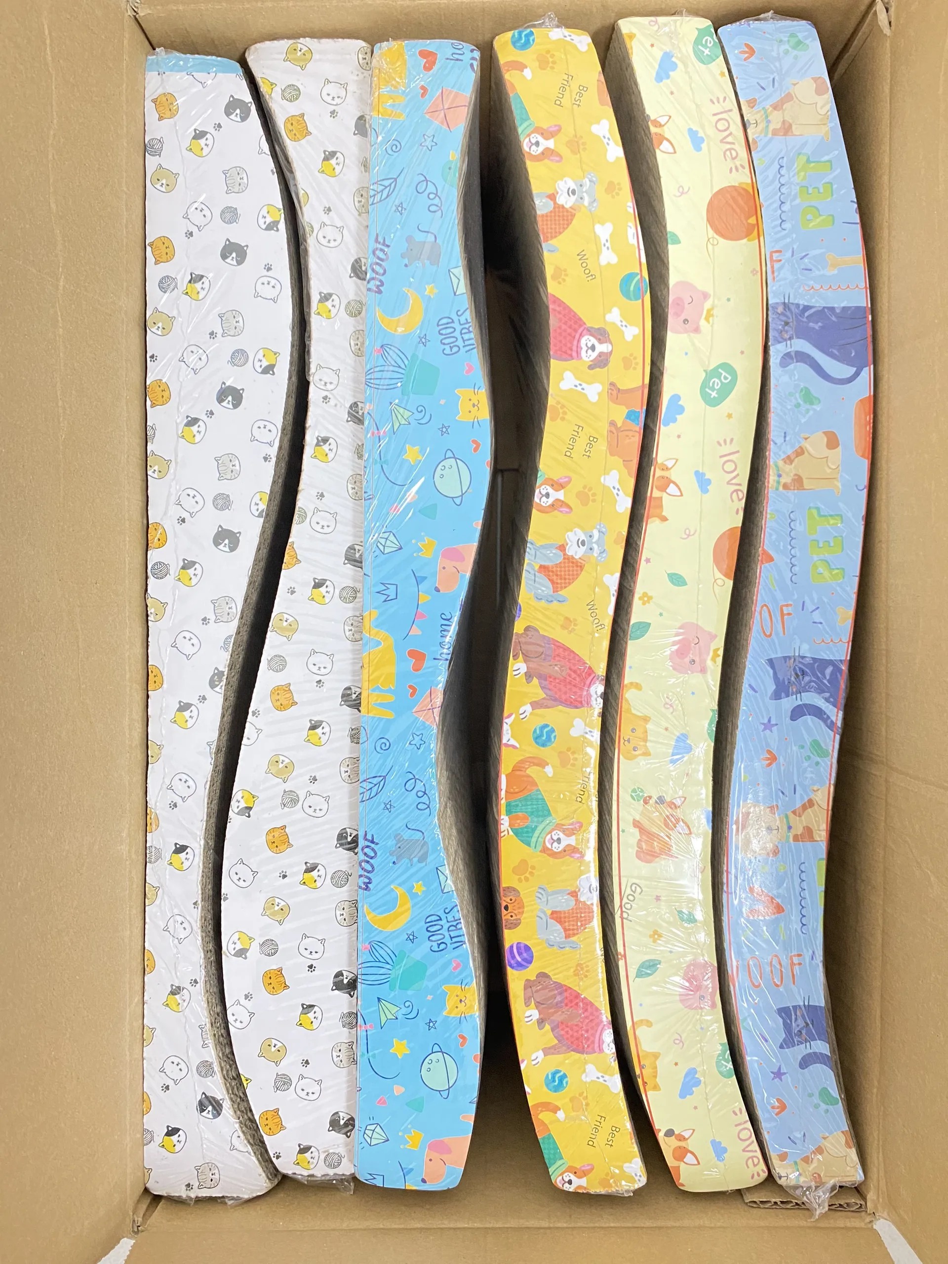 Premium Quality Paper Scratcher Cat Scratching Sleeping Playing Customized Color Multi Size from Vietnam- WINVN INT Ms. Jenny