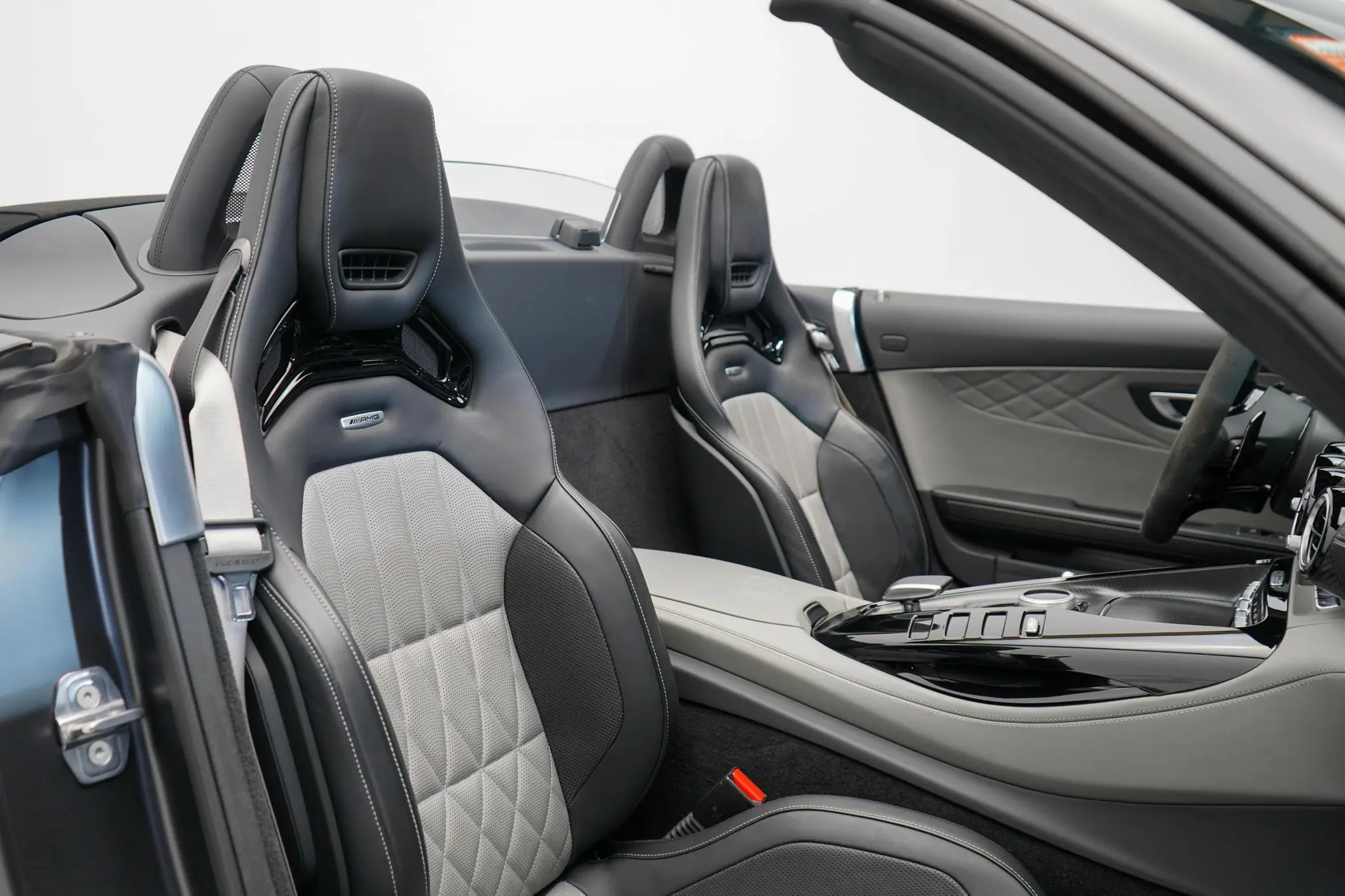 HOT SALES 2020 Merced-ees-AMG GT R Roadster 1 of 750 GT R Roadster Models 577-hp Twin-Turbo V8 Designo Graphite Grey Magno 4.0L