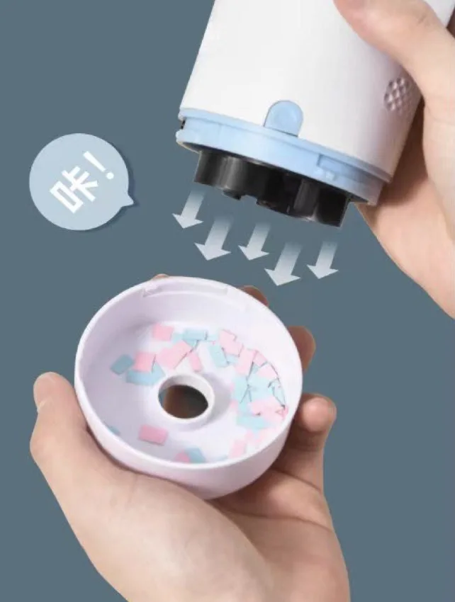 2022 New Model 3 in 1 Handy Powerful Mini Table Cyclone Vacuum Cleaner Office Pen Holder Desk Mini Trash Can