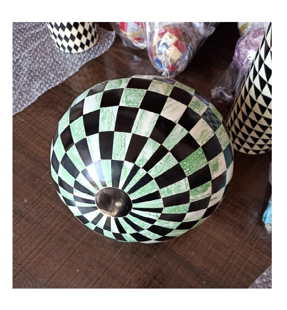 Hot Selling Handmade Decorative Mother of pearl Bone Resin Inlay Glass Flask Cover Balls Decorative Bottle Stopper Balls