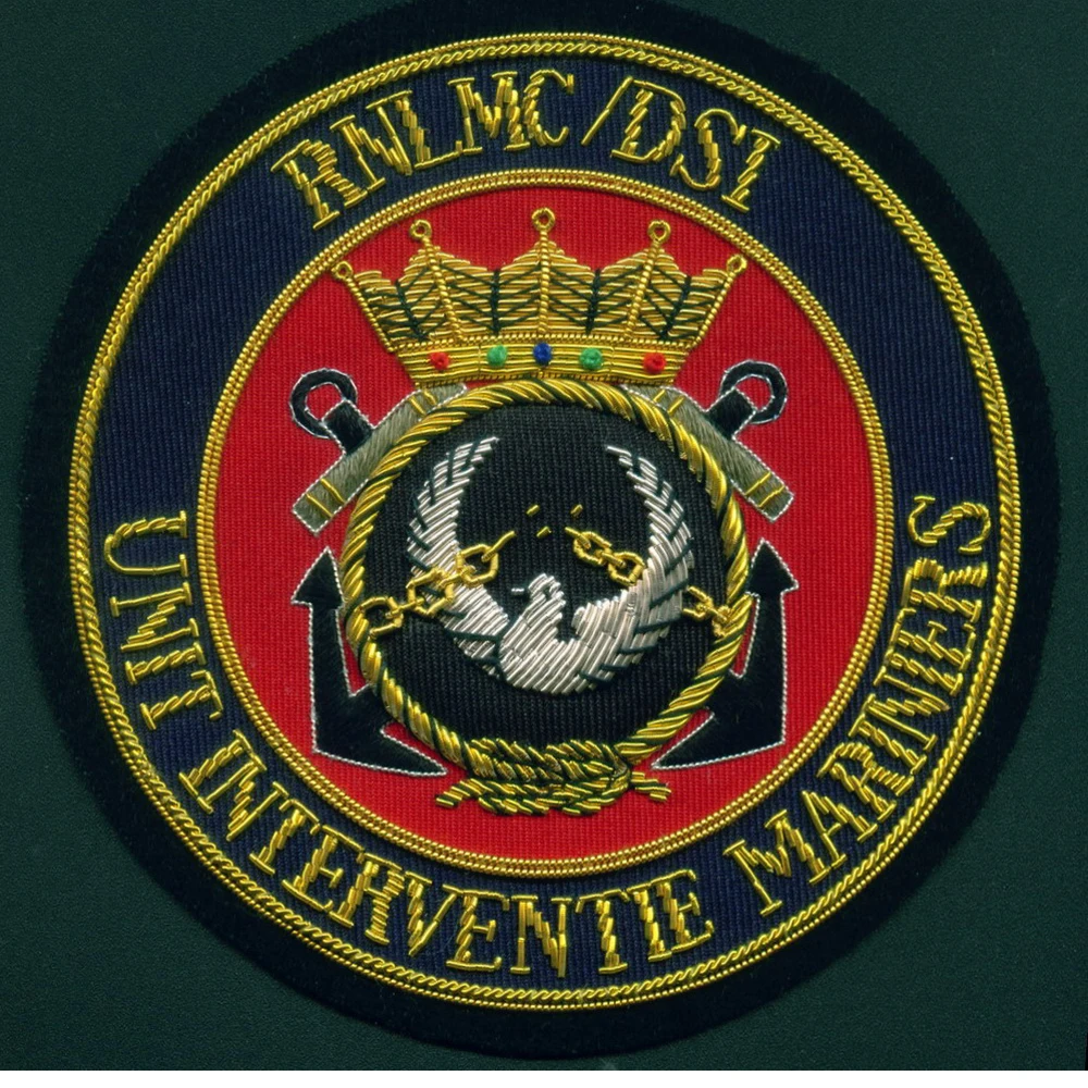 LST SPORTY Custom Made College Style Badges Hand-Embroidered Crest Pocket Embroidered Patch Magnetic Personalized Cheap Supply