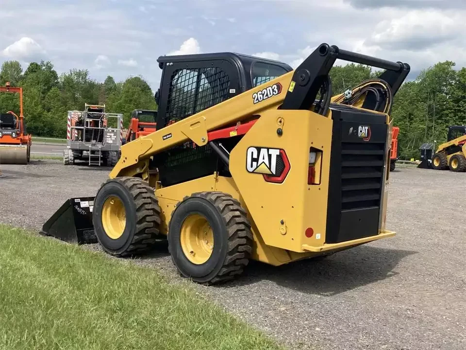 Погрузчик с бортовым поворотом Caterpillar 262D3 б/у колесный погрузчик многофункциональный Cat