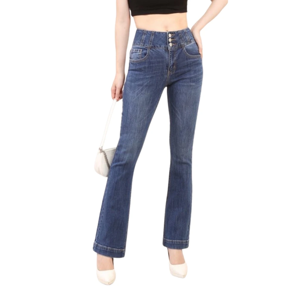 Refreshing style with Made in Vietnam Jeans is Innovation from a New Perspective with the trend of 2024