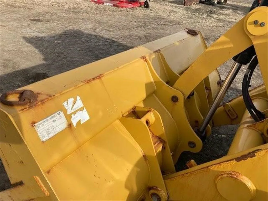 Б/у экскаватор-погрузчик Old CAT 420F 420F2 по