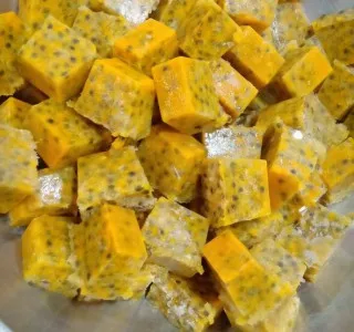 Supplying frozen passion fruit seed seedless puree from Vietnam with best price Ms Sophie