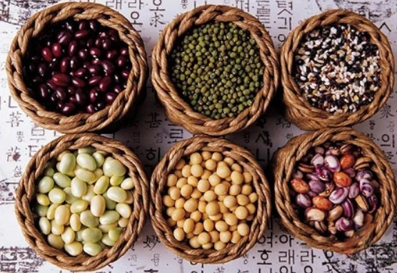 Most Popular Automatic Vffs Packaging Machine for Rice Sugar Salt Granule Animal Feed Packaging Machine for Sale