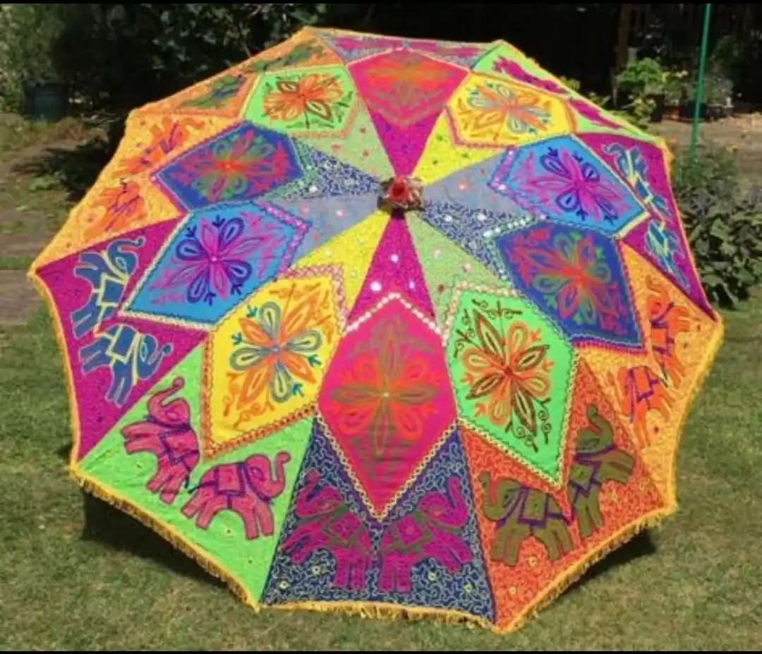 Indian Beautiful Golden Printed Silk Decorative Umbrella Sun Protection Shade Parasol for Indian Wedding Party Christmas Decor