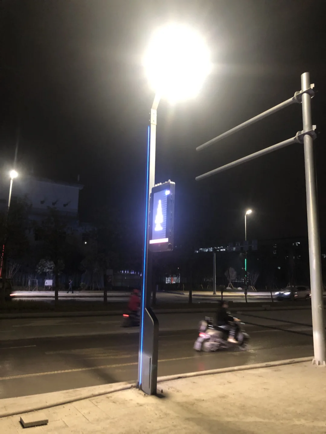 INTEFLY Outdoor led poster screen led poster frame display led screen poster p3 outdoor street light pole led display screen