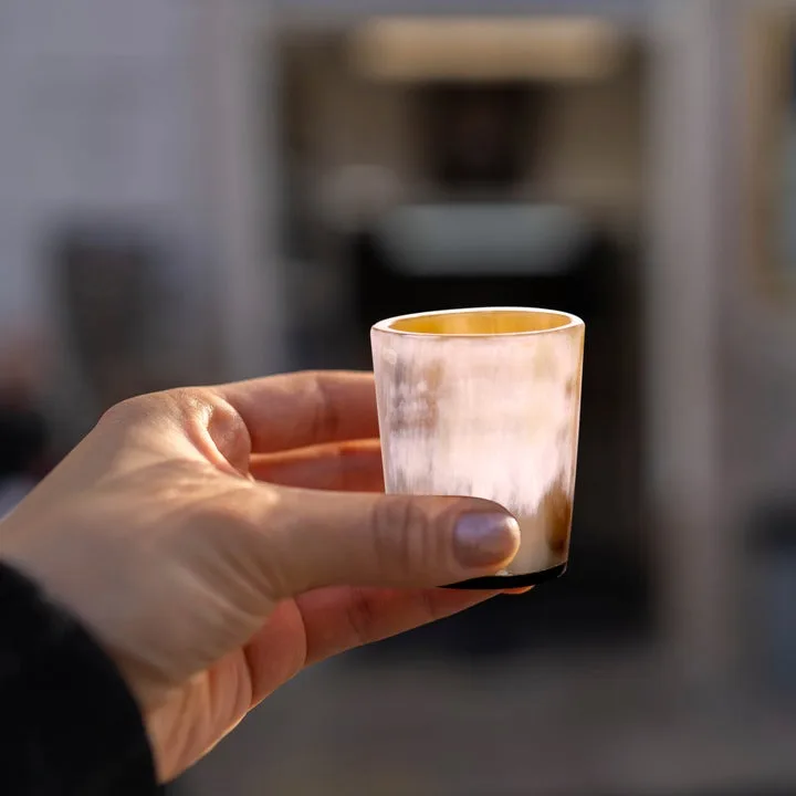 100% Natural black and white shot horn glass and customized size Horn drinking horn Glass with party ware use for cheep price