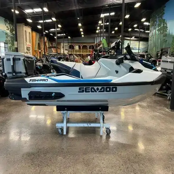 Новый аутентичный 2023 SEA-DOO FISHPRO SPORT 170