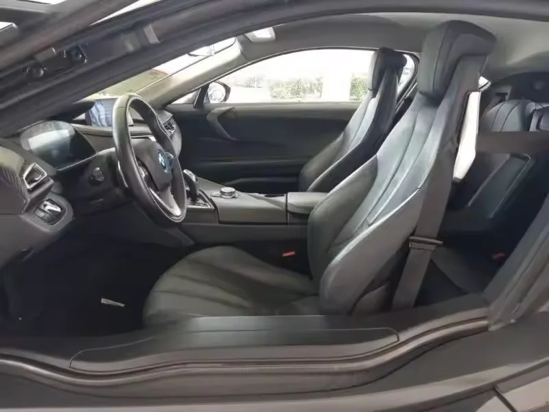 2019 BMW i8 AWD 2dr купе