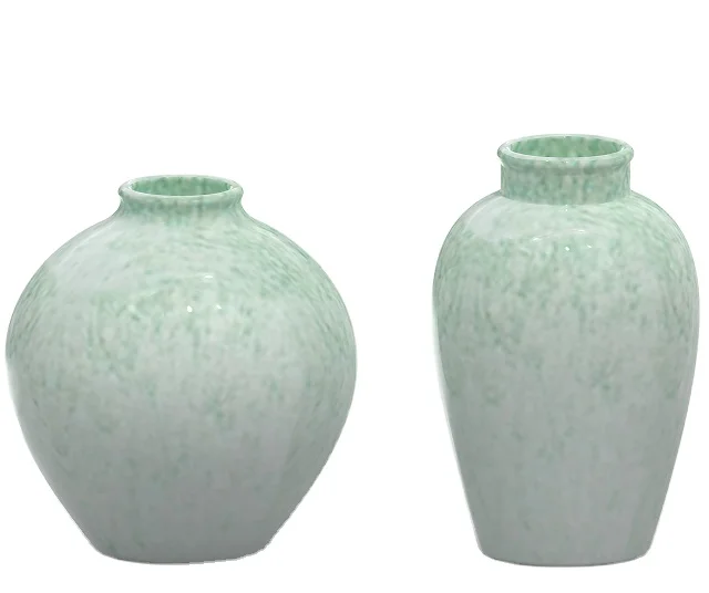 Gold striped vase suitable for home or hotel flower vase flower arrangement vase