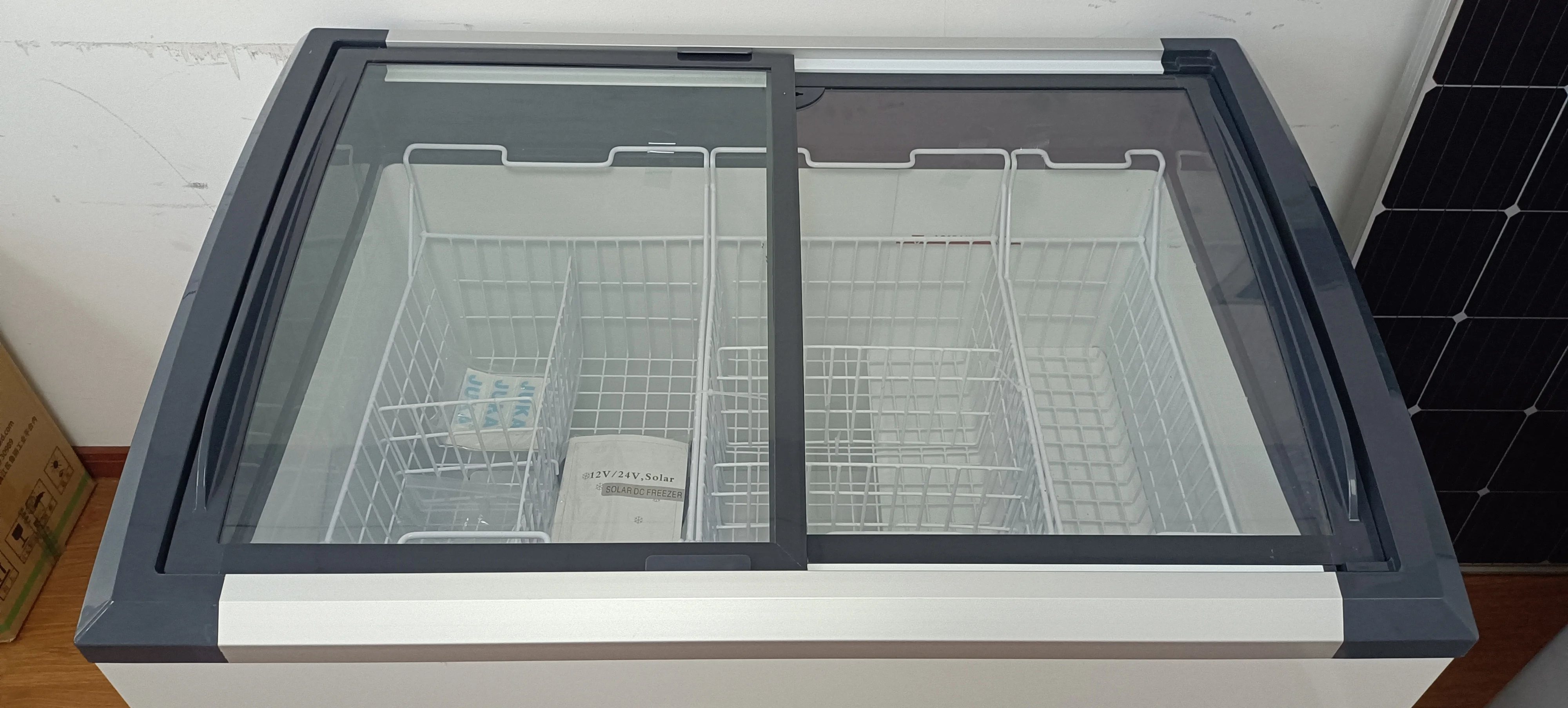 DC 12V24V curved glass door chest freezer for ice cream brand compressor mechanical temperature controller refrigerant odm /oem