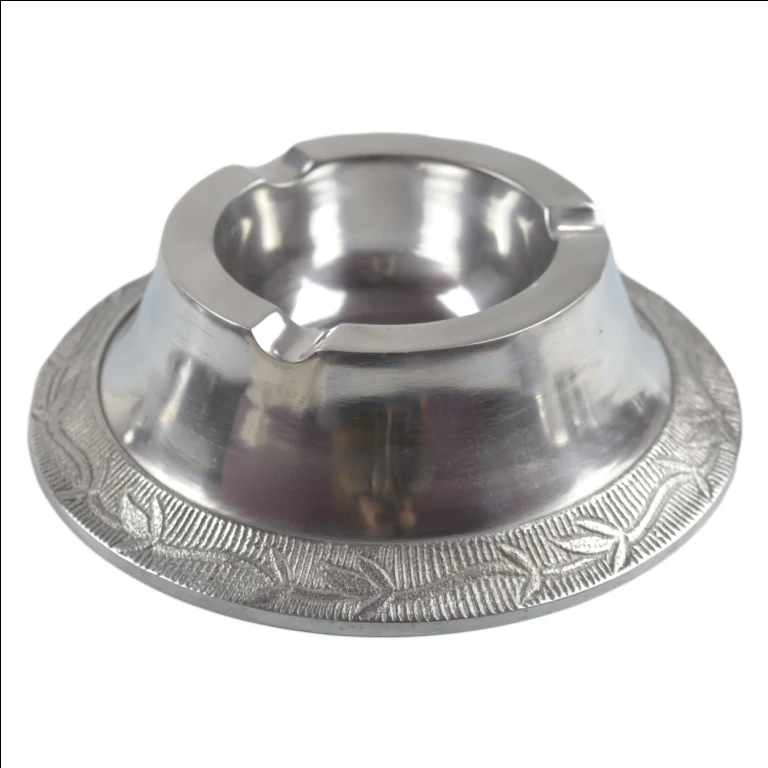 Brilliant Design Round Shape Metal Ashtray Traditional Design Handmade Wholesale Ashtray Customized Size Metal Ashtray