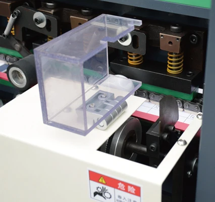 Устройство для склеивания позвоночника, устройство для склеивания позвоночника, блокнот для упражнений, клейкая лента для склеивания позвоночника