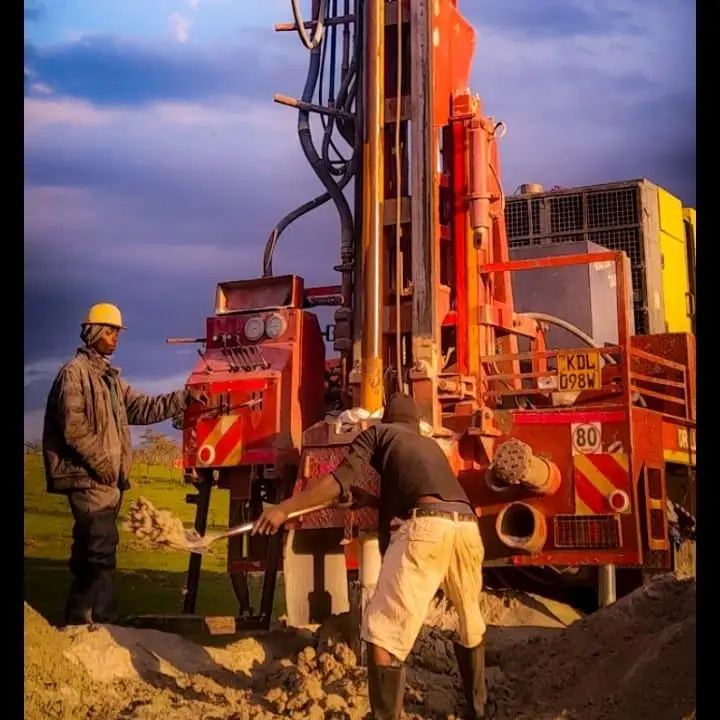 SUNROCK DTHR-450 Water Well Drilling Rig used for water well applicatons with high efficiency and durability at affordable price