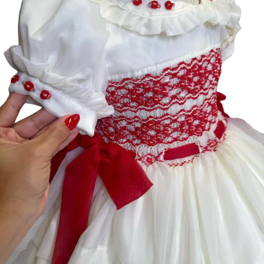 Откройте для себя Изысканные Белые платья со сечками сделанные с учетом долговечности идеально подходящие моды девочек и детей